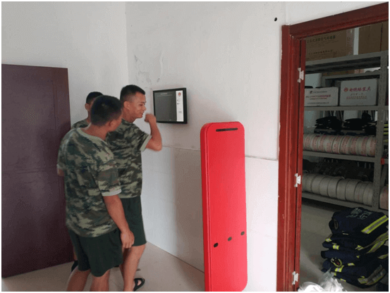 濟(jì)南某隊(duì)為提高備品管理升級(jí)，使用浦豐科技智能柜、智能工具柜